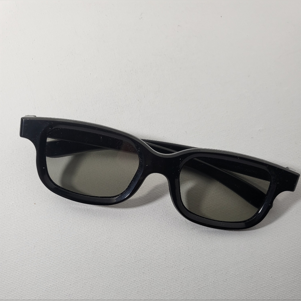 3D Eyewear - Picture 3 of 3